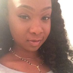 Meet your Posher, Jenel